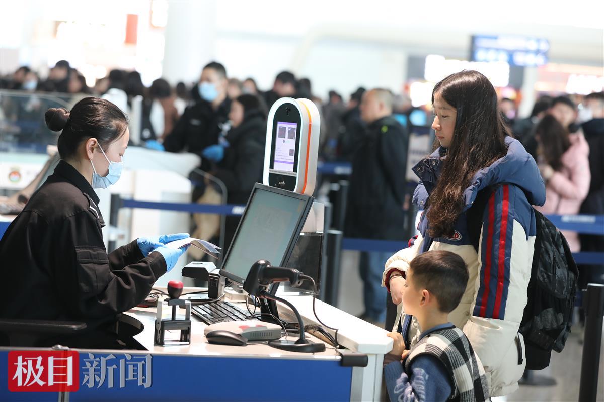 武漢天河機場目前已恢復正常運行1