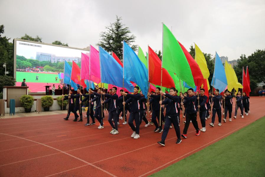 现场直击准备好了吗？求精中学第五十七届田径运动会“精彩”来袭！又是一次汗洒操场