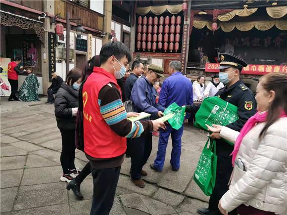 高新区走马镇开展学雷锋树新风垃圾分类志愿服务活动