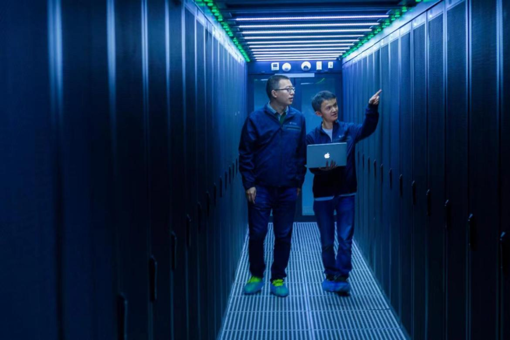 Chongqing Telecom actively helps thousands of businesses to go to the cloud. Hualong Netflix, provided by Chongqing Branch of China Telecom