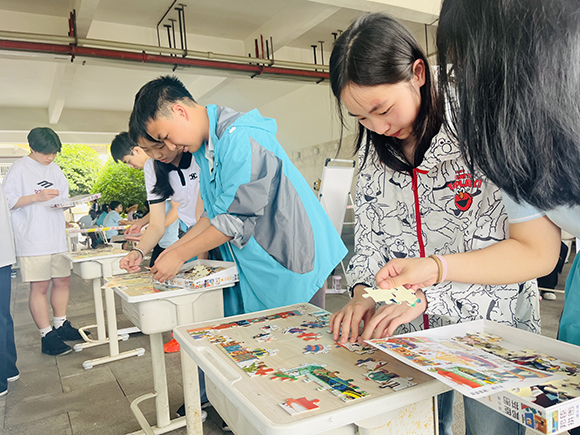 益智拼图。 学校供图 华龙网发