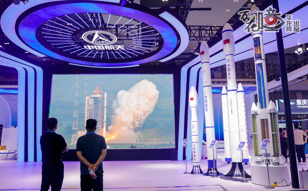 这次展会，中国航天也携多项展品亮相，让市民近距离感受中国载人航天的最新科技成果。