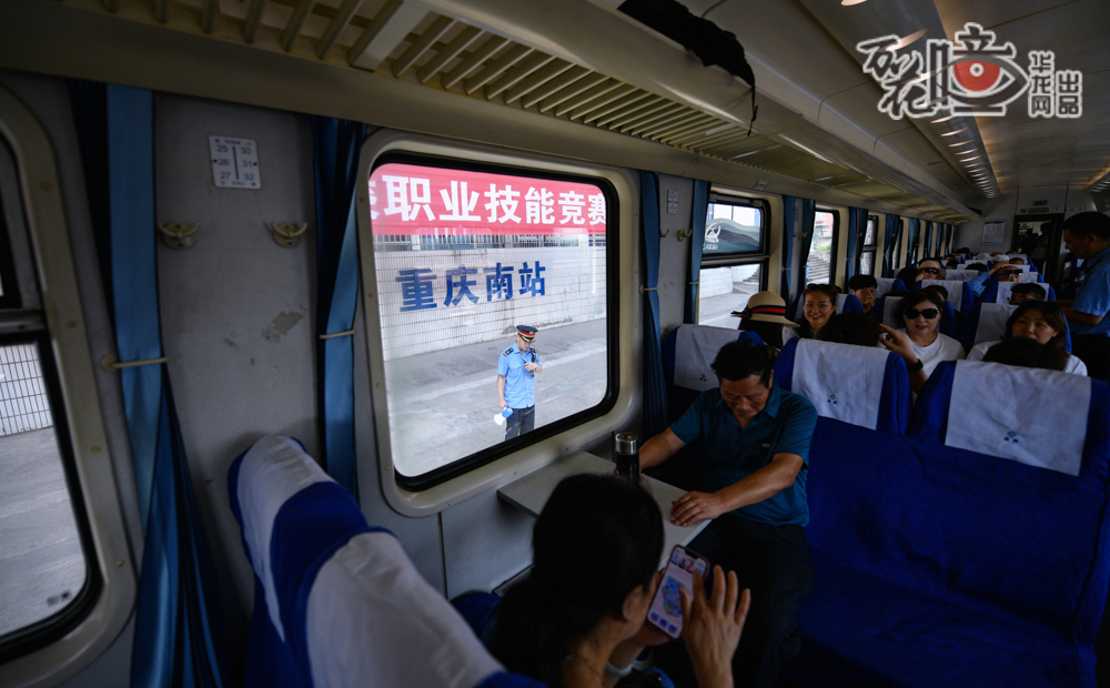 不过，高铁时代也有“慢火车”。重庆南站往返内江站的5612/5611次列车，成为许多人“慢”游川渝的新选择。