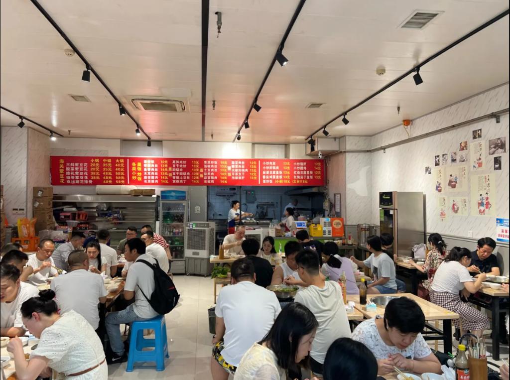 临江门秀嬢串串香。受访者供图