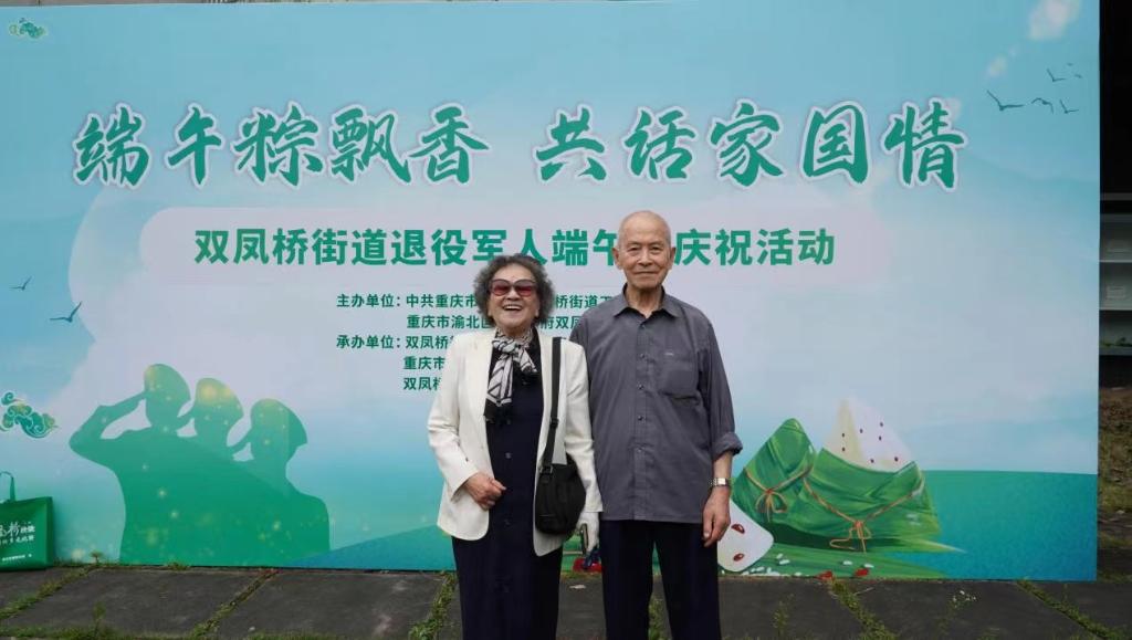 李梅和尹玲夫妇。受访者供图