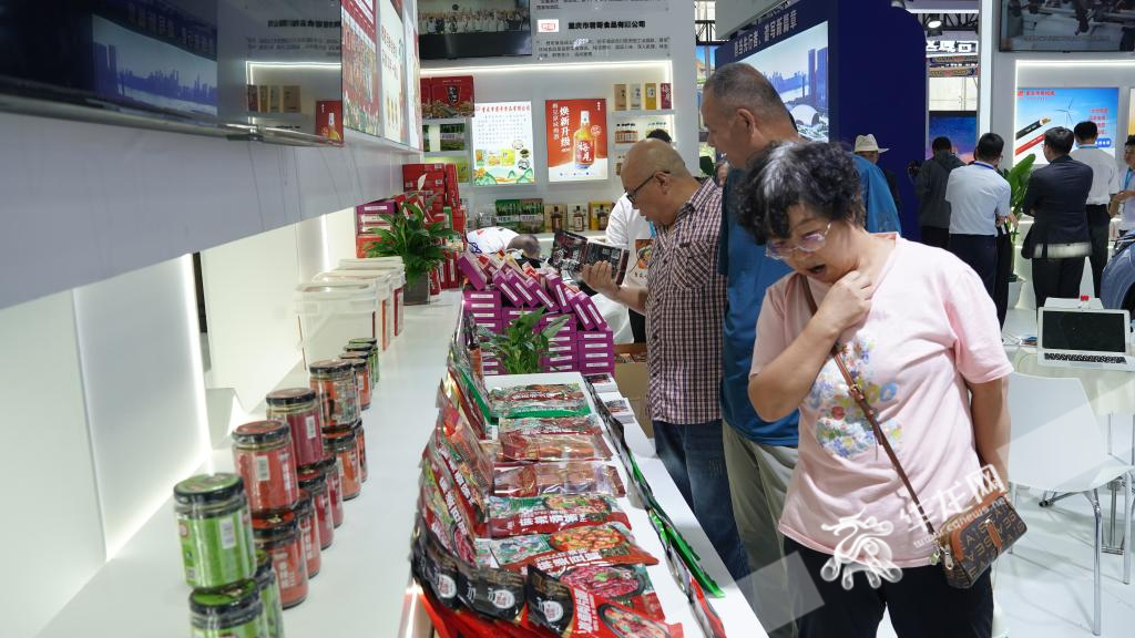 重庆味道受青海市民的青睐。 华龙网 记者 陈洋 摄