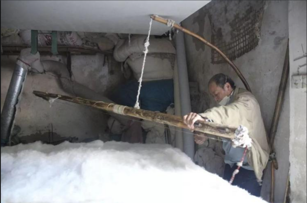 102弹棉絮
