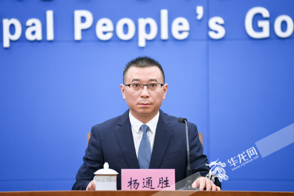 酉阳自治县委副书记、县长杨通胜。华龙网记者 李文科 摄