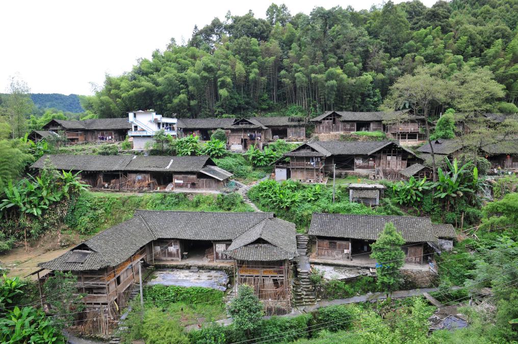 麻旺镇光明村铧匠沟
