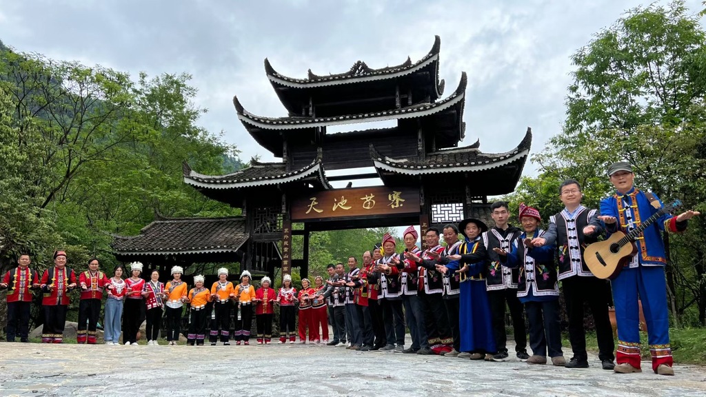 图片说明:后坪山歌大赛合影