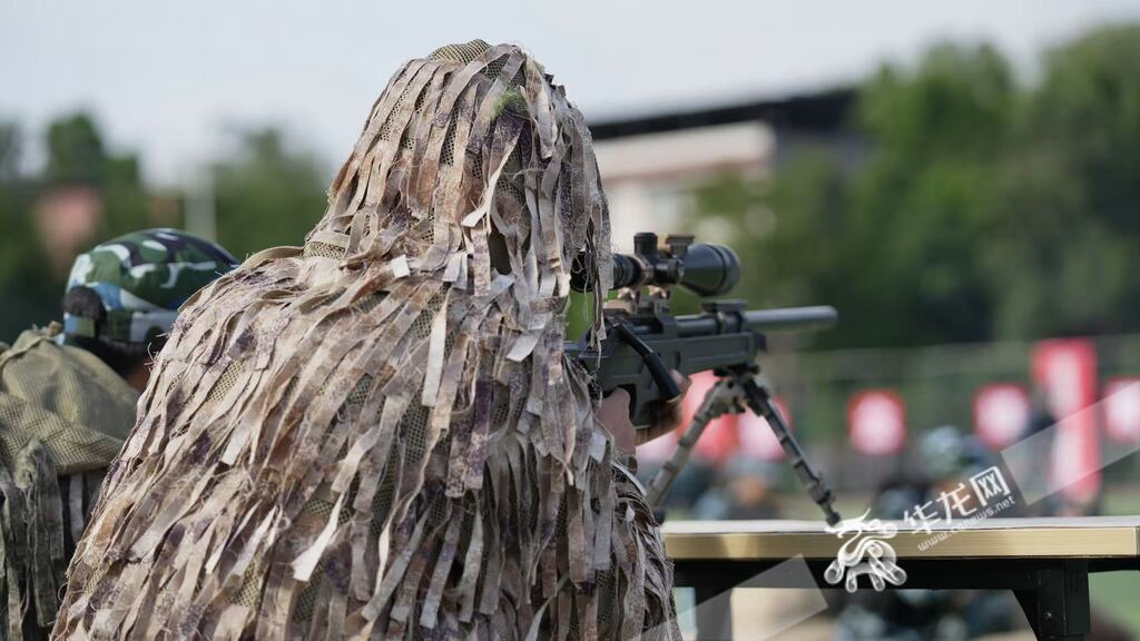 A sniper being ready