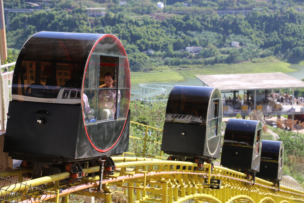 The “climbing elevator” in the scenic spot (Photo provided by the scenic spot)