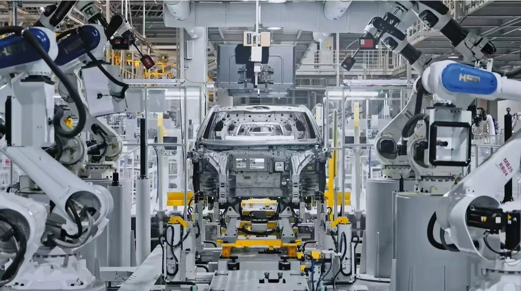 Huashu’s robots on the production line of Changan Auto