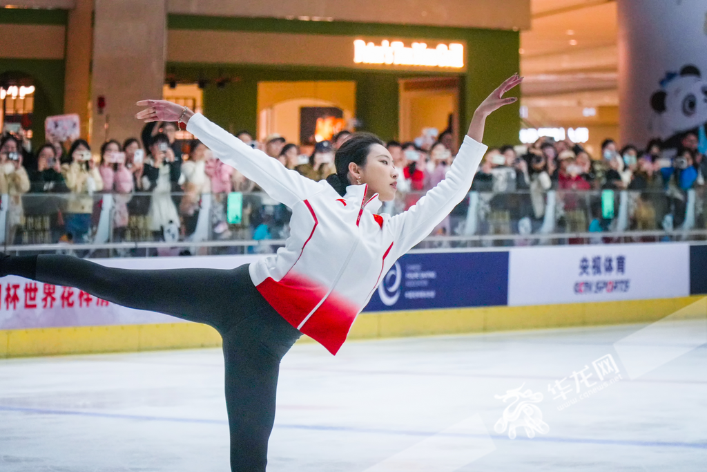 National team athlete Chen Hongyi performed on-site