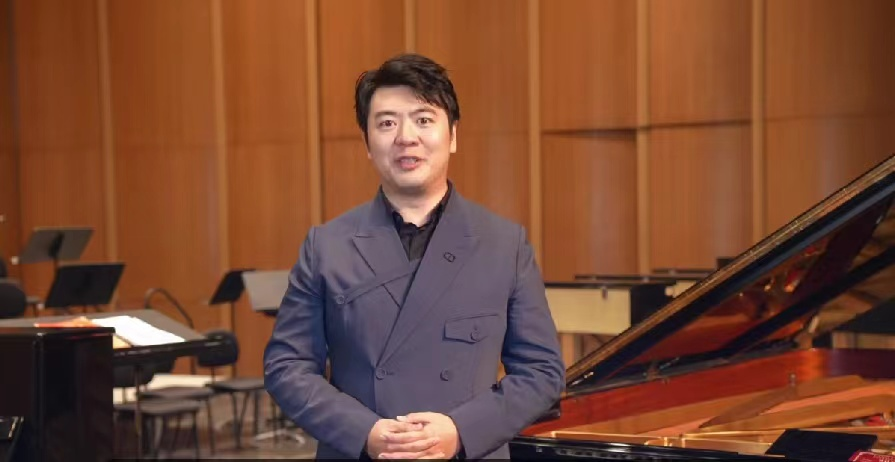 Lang Lang sent his best wishes to Huang Youzhi. (Photo provided by the interviewee)