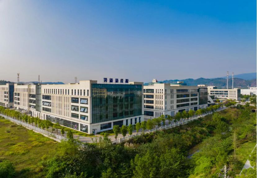 领新新能源是重庆第一家本土固态电池企业。受访者供图