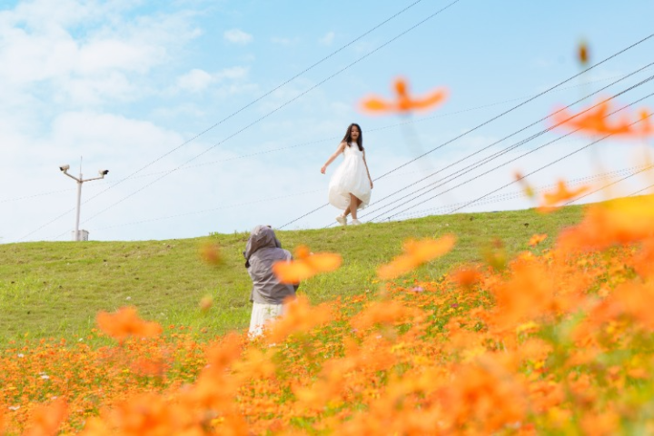 Residents enjoyed a beautiful day in Gailanxi Sports Park in Jiangbei District. (Photographed by Li Yuheng) 