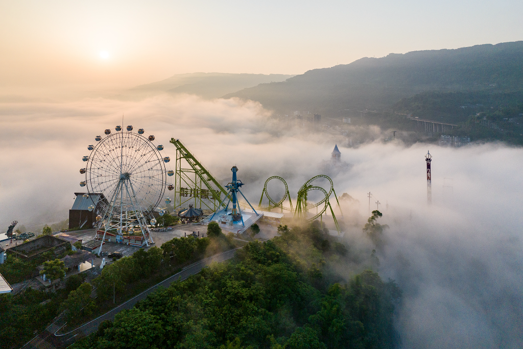 Advection fog landscape over the scenic area. (Photo provided by the scenic area)