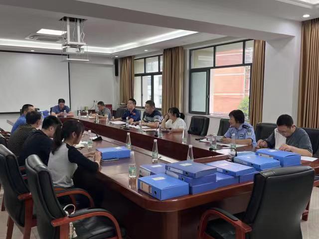 督导检查现场。铜梁区消防救援支队供图 华龙网发