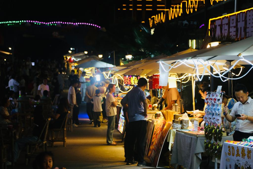 Mexin Wine Town has built a night market. (Picture provided by the interviewee)