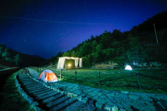 巫山云雨度假区露营。活动主办方供图