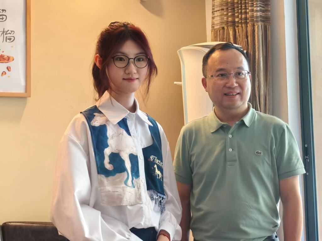 Lin Wei (right) and Chen Jingfei (left) (Photo provided by the interviewee)