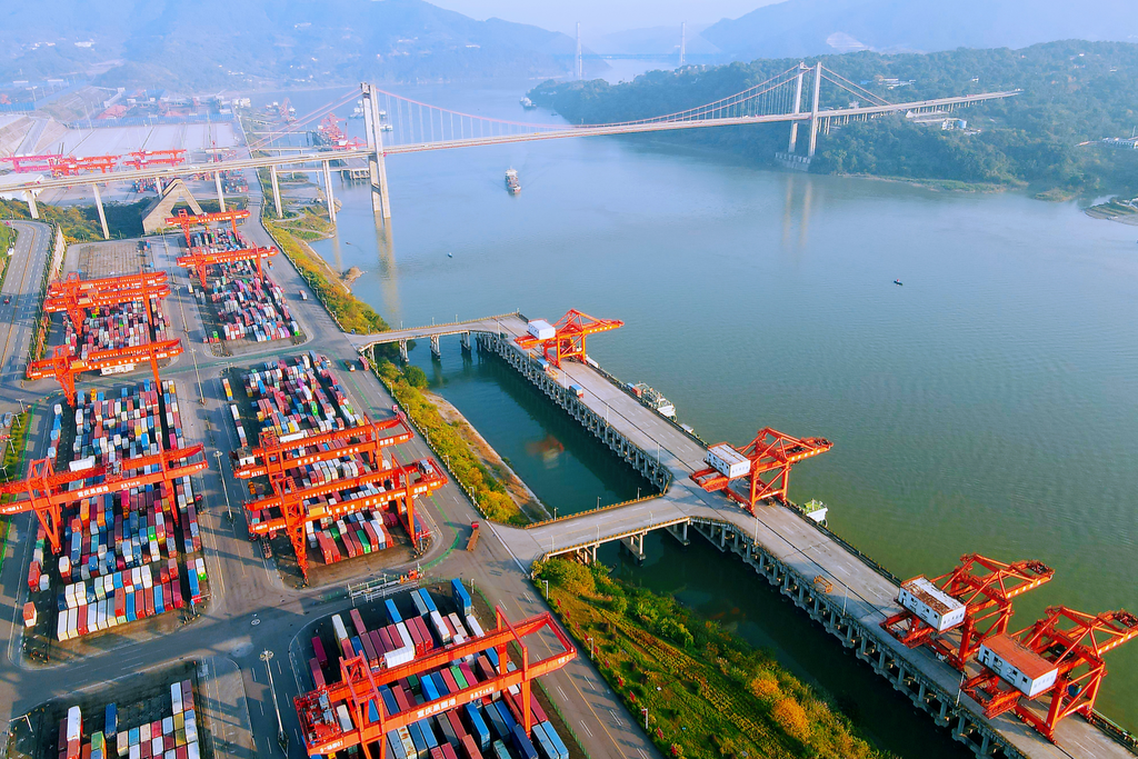 The busy Chongqing Orchard Port Container Terminal (Photo provided by Chongqing Customs District P. R