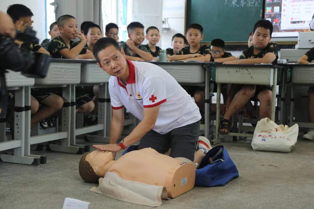 学习心肺复苏。潼南区委宣传部供图 华龙网发