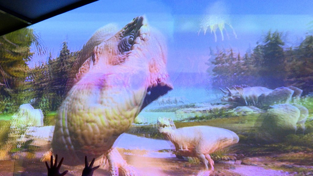 The holographic image of dinosaurs (Photographed by reporter Tian Jinshen)