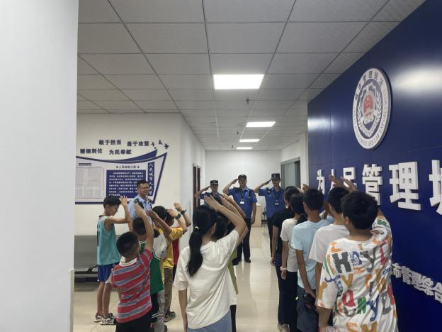 活动现场。重庆高新区综合执法局供图 华龙网发