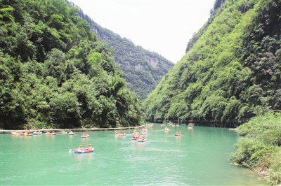 漂流体验区。彭水日报记者 张影 摄