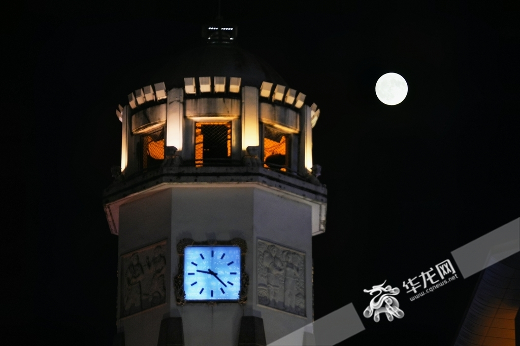 The moon and Jifengbei