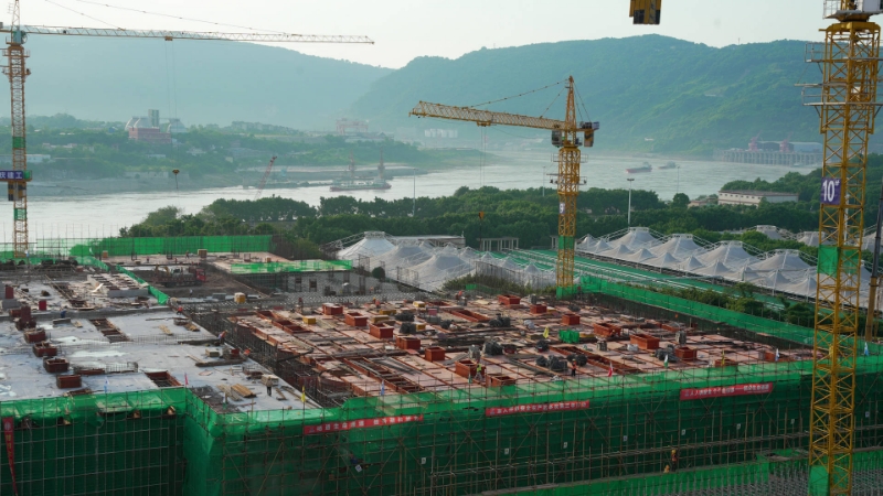 鸡冠石四期扩建项目施工现场。受访者供图