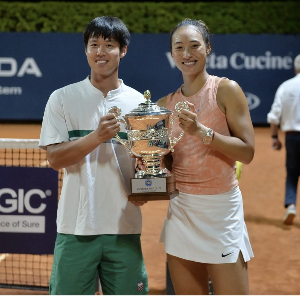 Zheng Qinwen and Xiao Lin'ang (Photo provided by the interviewee)