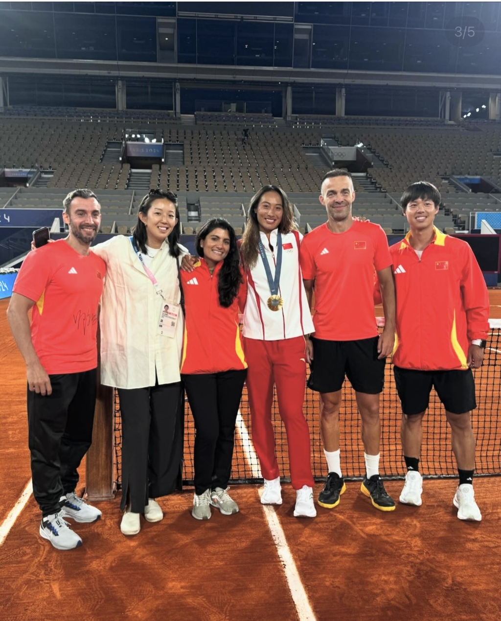 Zheng Qinwen and her training team (Photo provided by the interviewee)