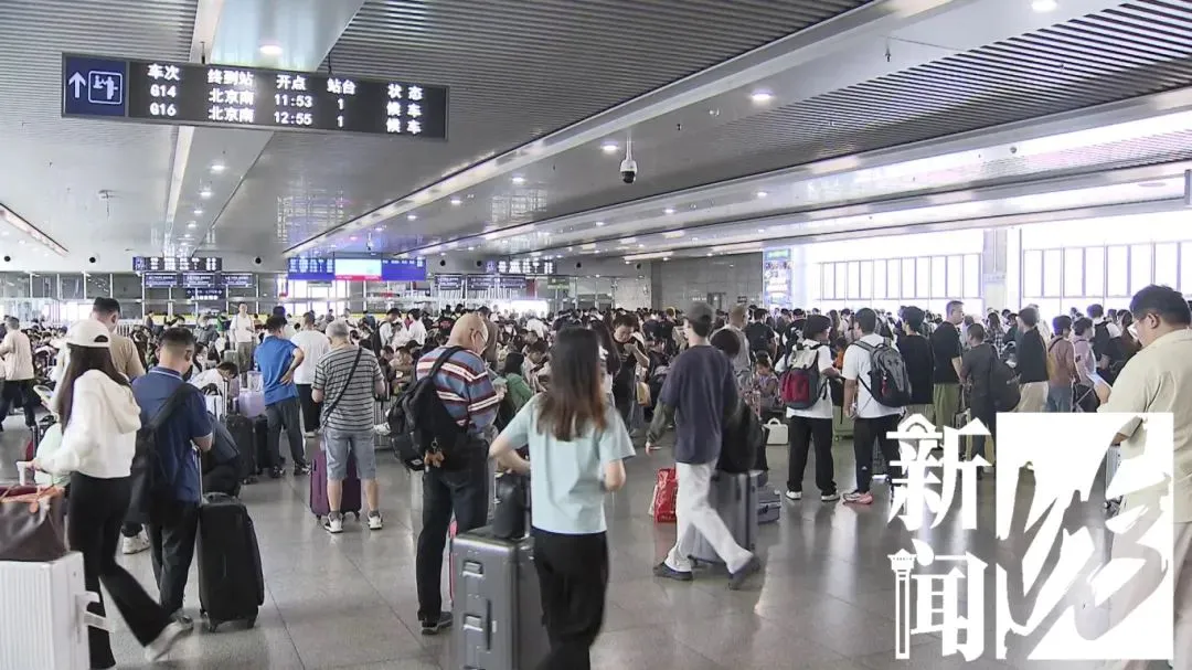 “聪明人”又堵路上了?有人半夜还在堵!网友:还是低估了……