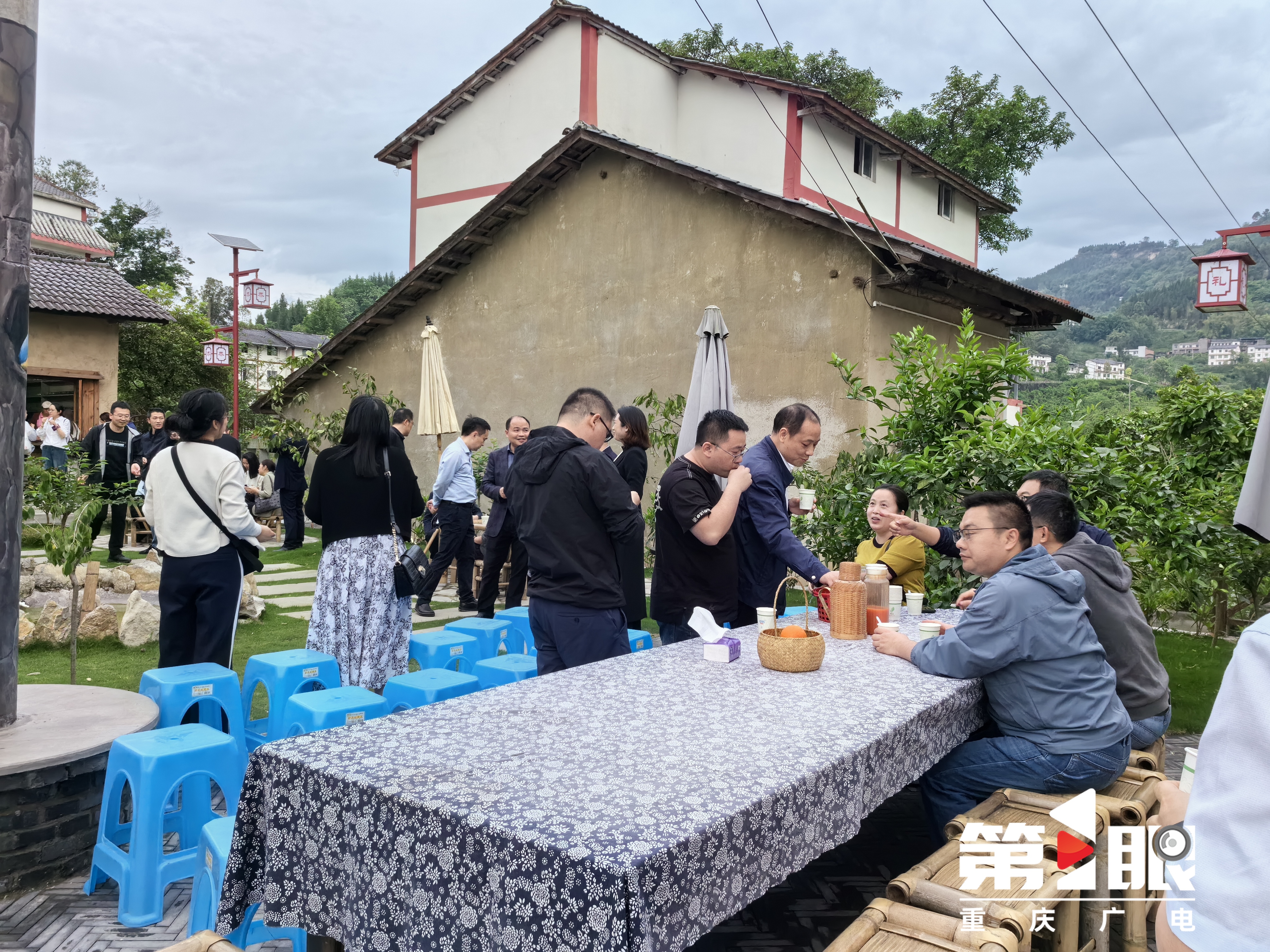 扛起新使命 区县谈落实丨乡村“变形记” 猪圈变身咖啡屋