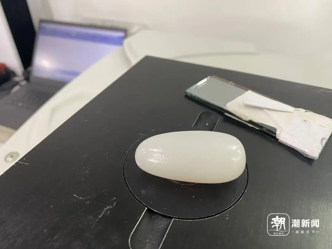 直播间里下单“和田玉”,11块里7块是大理石