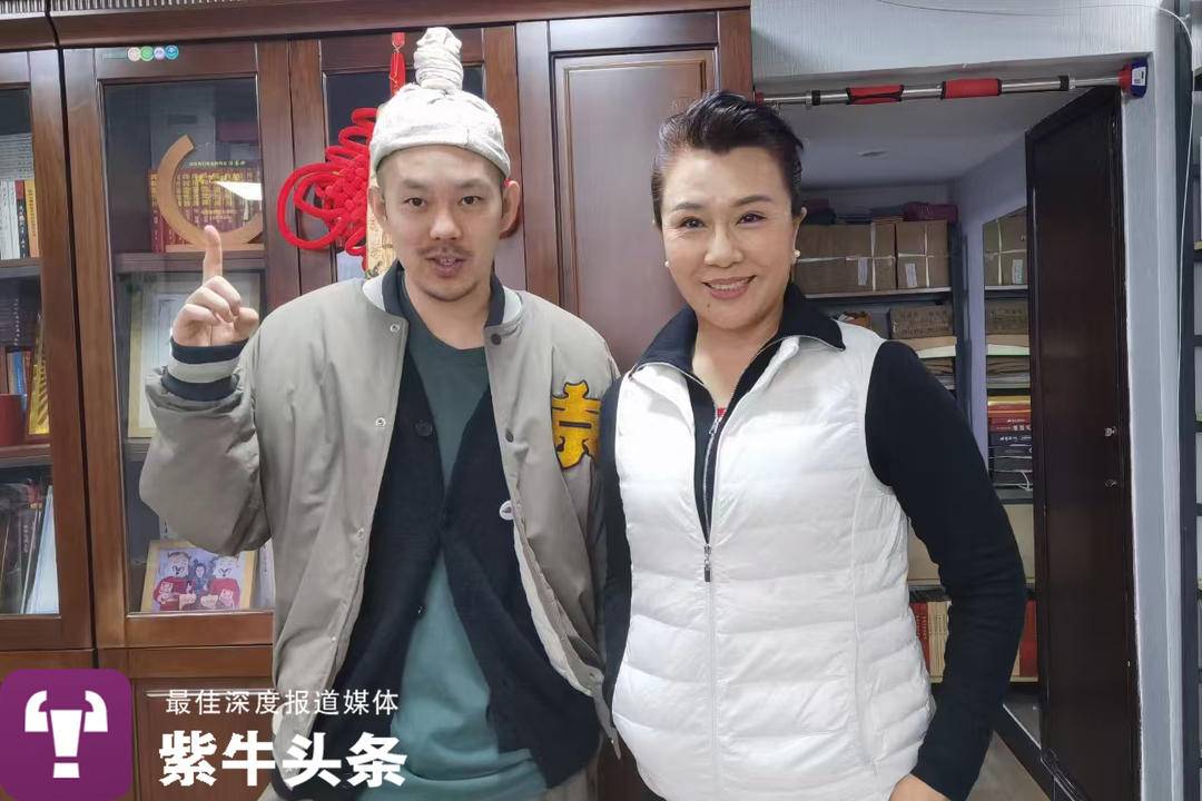 想他就为他写首歌，小伙为去世援疆爷爷创作“豫剧+RAP”唱哭网友