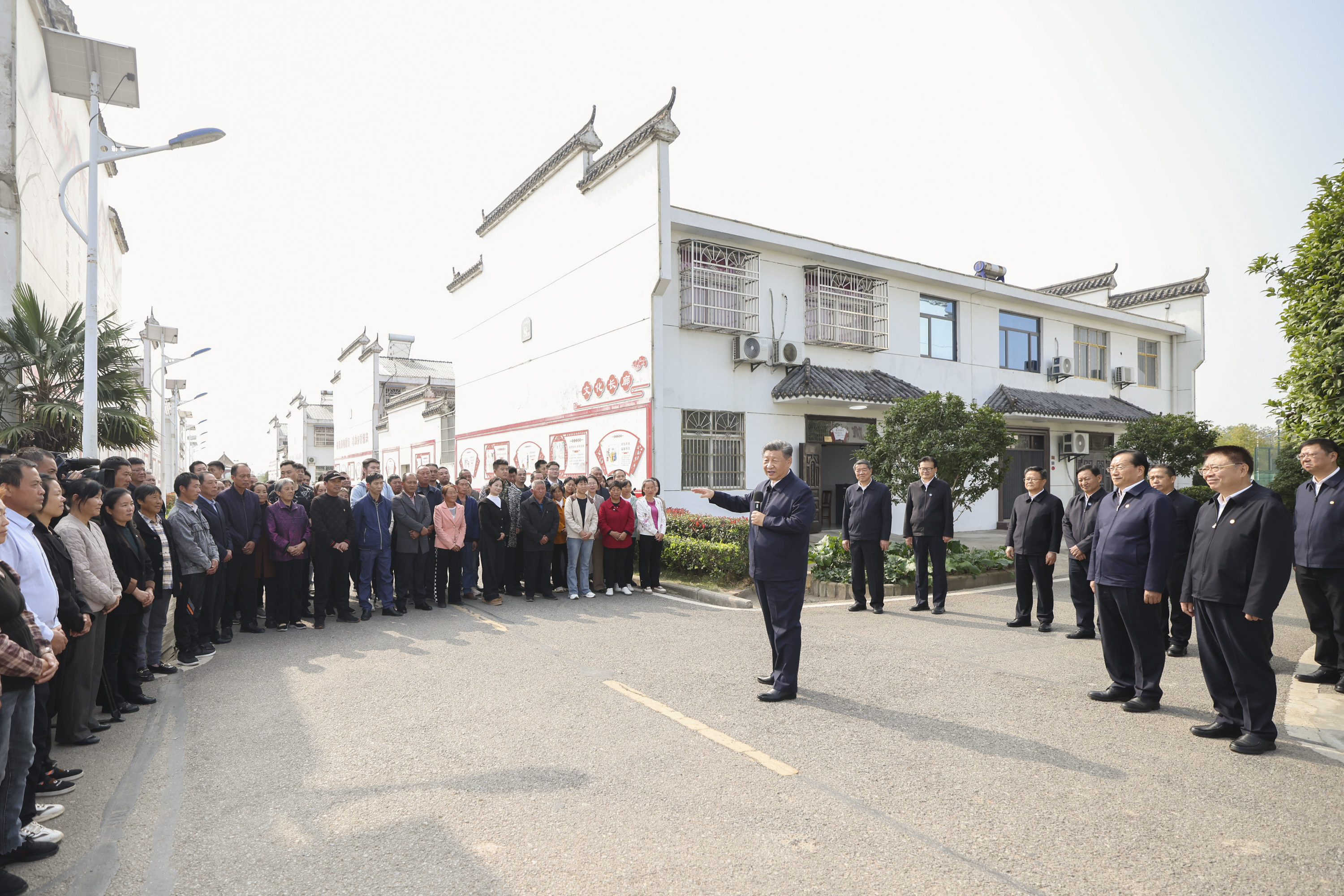 “努力创造经得起历史、实践和人民检验的业绩”——习近平总书记在湖北考察纪实‍‍