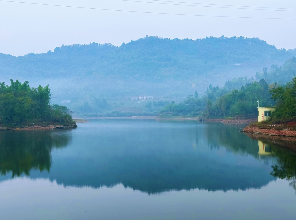 小林镇潼湖水库。