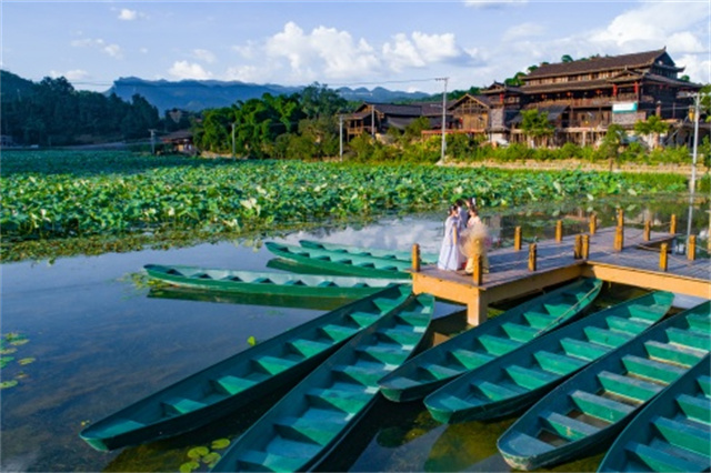 大田濕地人家景區(qū)愛蓮湖秀麗風(fēng)光。武隆區(qū)委宣傳部供圖