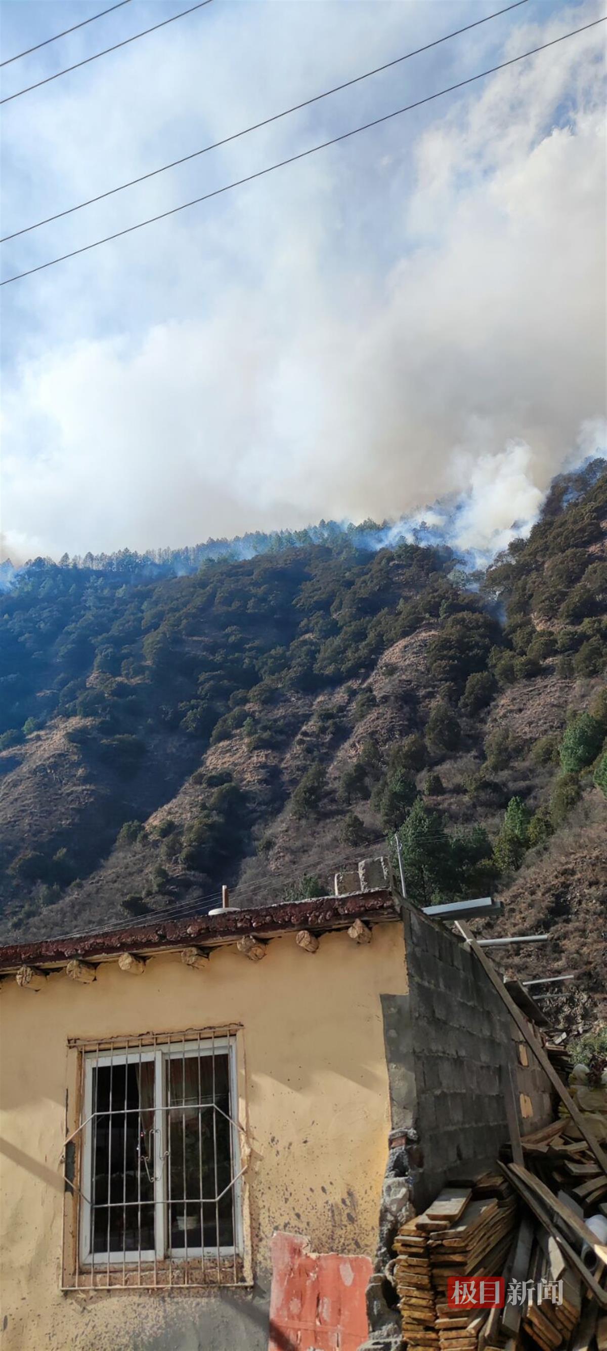 直击四川雅江山火救援，多支消防队伍抵达