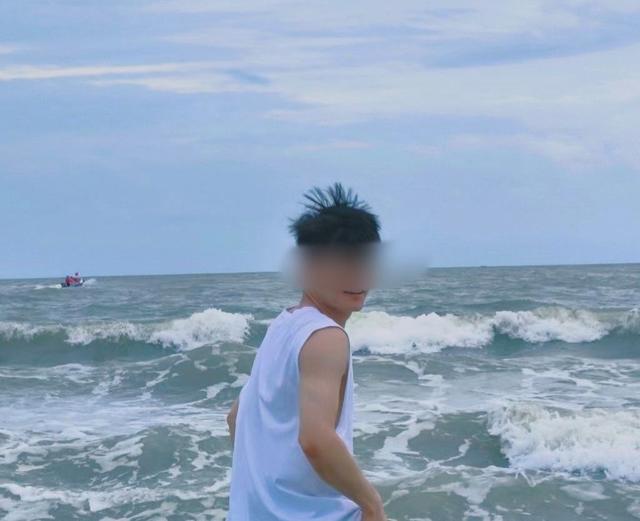 27岁规培生在医院卫生间割颈自杀?南宁卫健委介入,多方回应