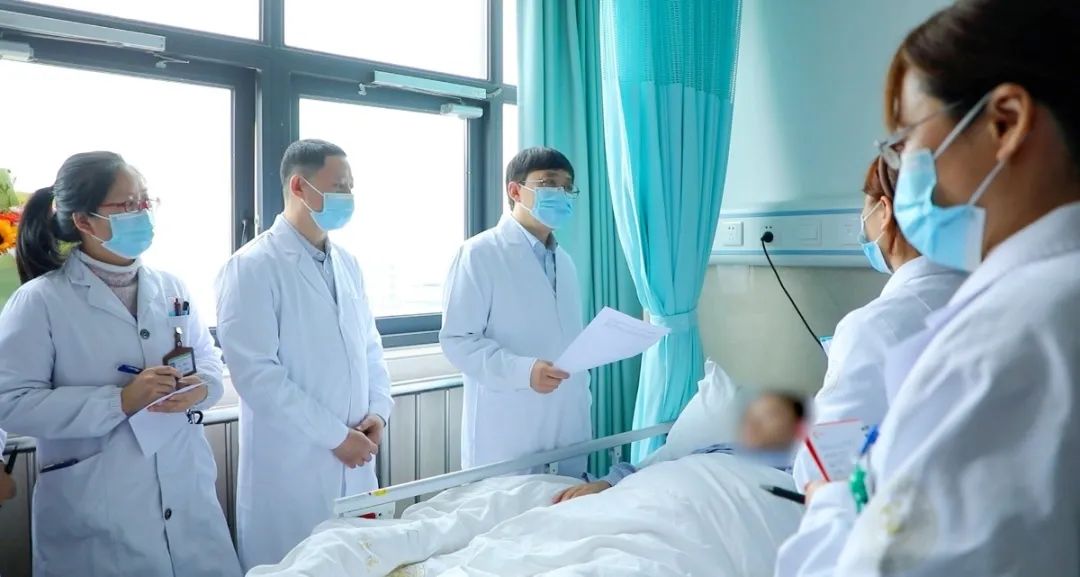 “牵手”华西医院 “近享”优质医疗|四川大学华西医院与潼南区人民医院签订网络联盟医院合作协议