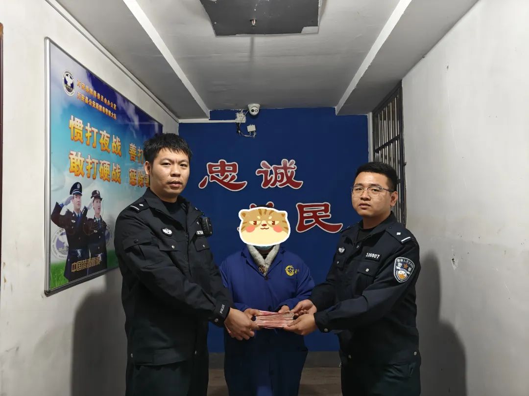 便利店老板被熟客骗走3.9万香烟，报警后找回连致谢：因为此事一年瘦了40斤