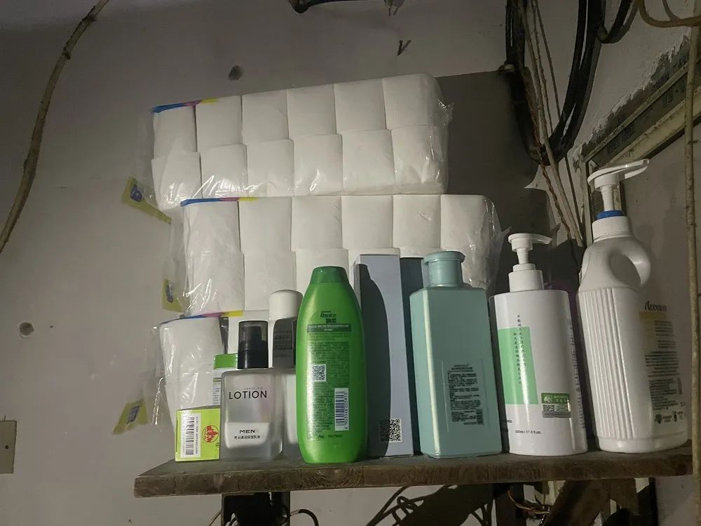15元一晚的旅馆，长沙外卖小哥住了三年：省心省力，想攒钱回老家做生意