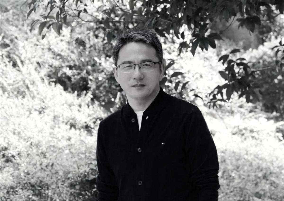 广西民大文学院院长校内车祸去世，事发当天本应领奖