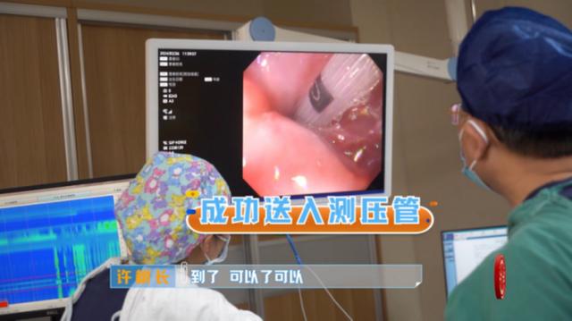 男子暴瘦求医，每次只能咽下一粒米，医生：这种病很痛苦