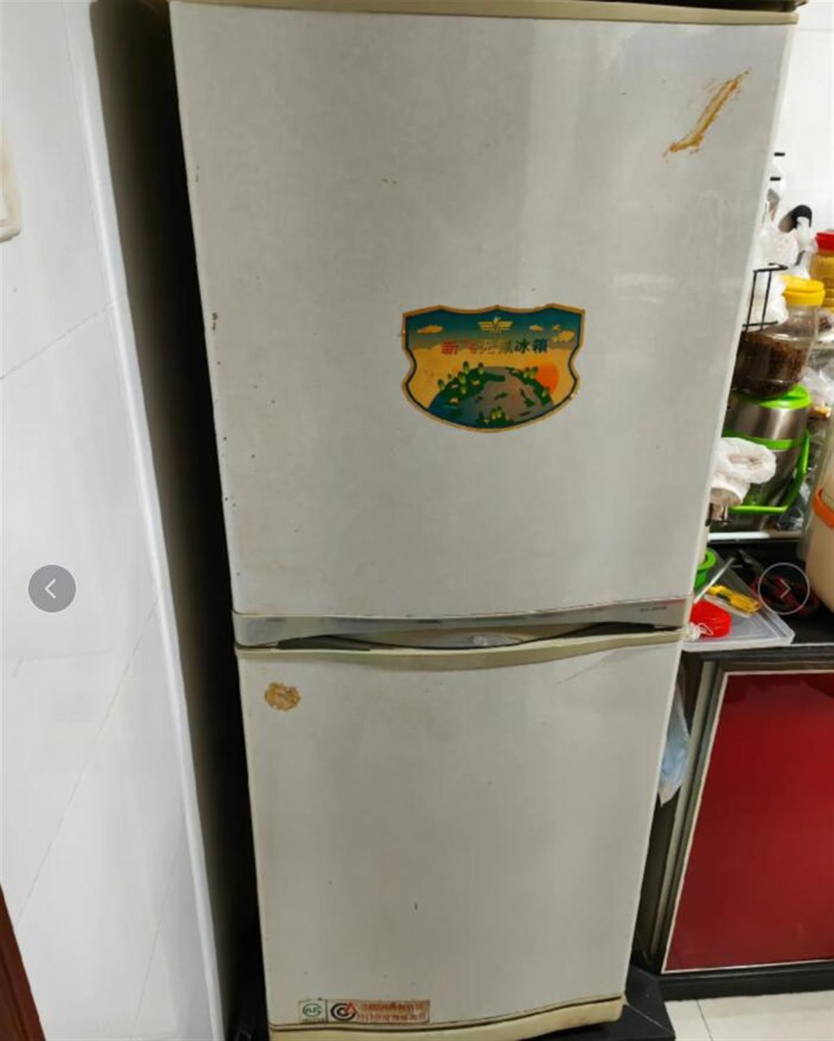 男子晒“27岁”旧冰箱获赠新机，厂家回应：送了台四开门，后续可能推出“晒旧冰箱”活动